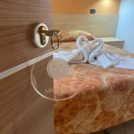 Mandanici :Borgo Marsalini Hotel Барселона-Поцо ди Гото Екстериор снимка