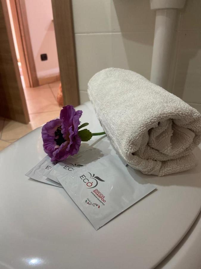 Mandanici :Borgo Marsalini Hotel Барселона-Поцо ди Гото Екстериор снимка