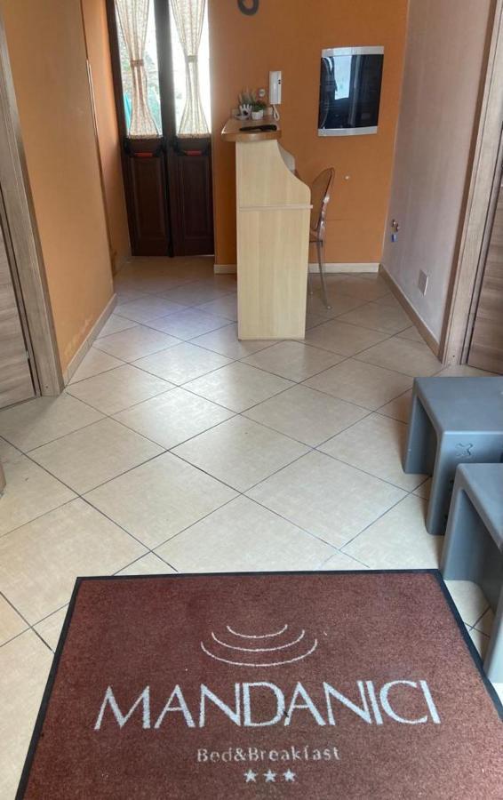 Mandanici :Borgo Marsalini Hotel Барселона-Поцо ди Гото Екстериор снимка